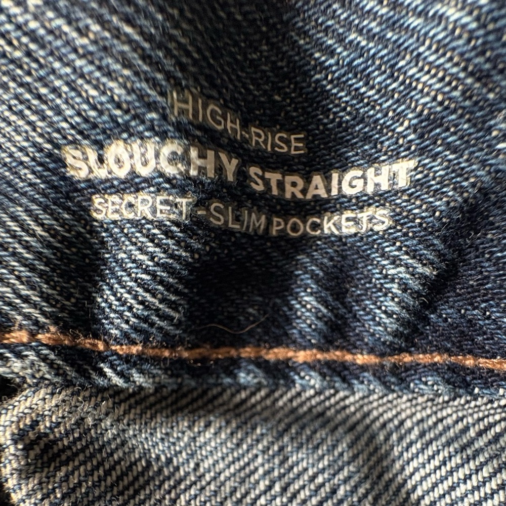 Old Navy Women's Blue Distressed Ankle Jeans - Picture 5 of 5